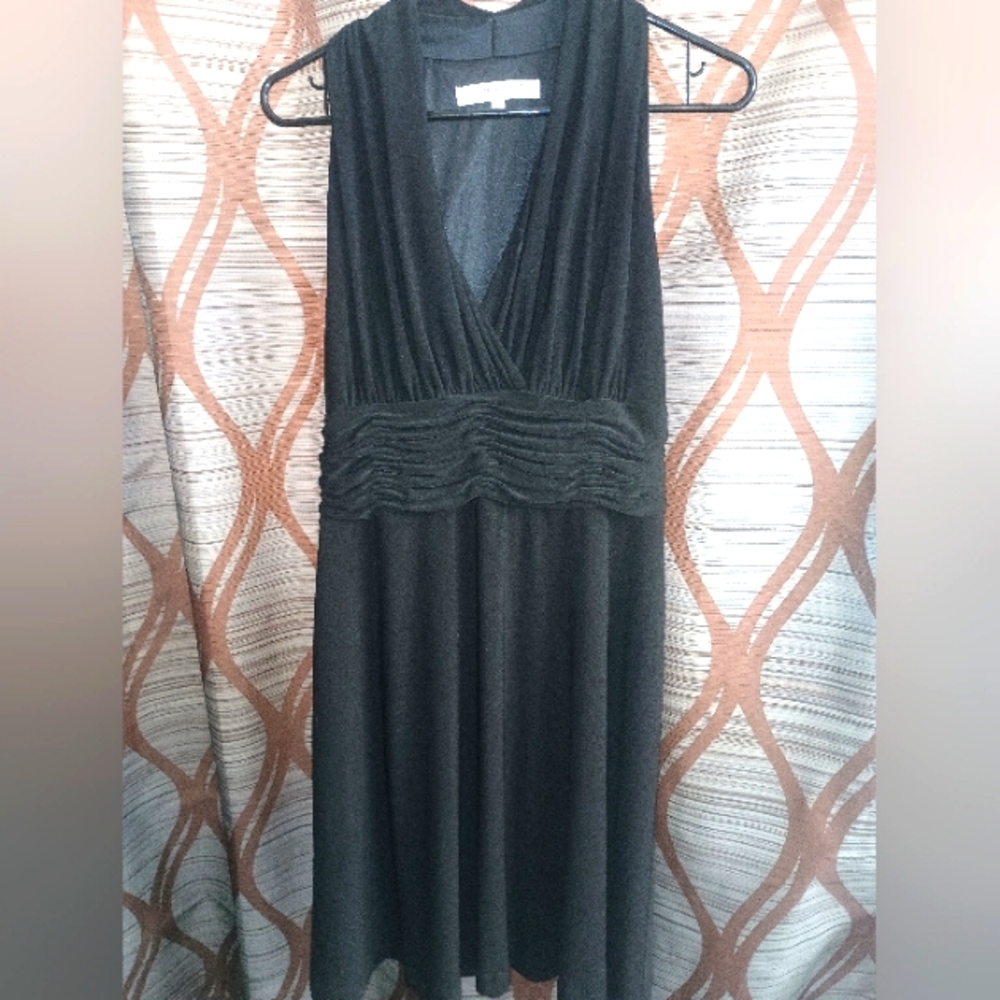 Evan-Picone black dress size 12. 95% polyester and 5% spandex. New